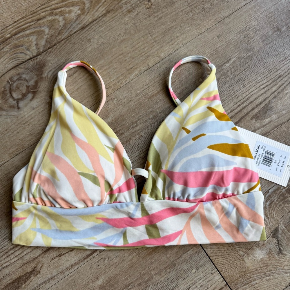 NWT Billabong Bikini Top